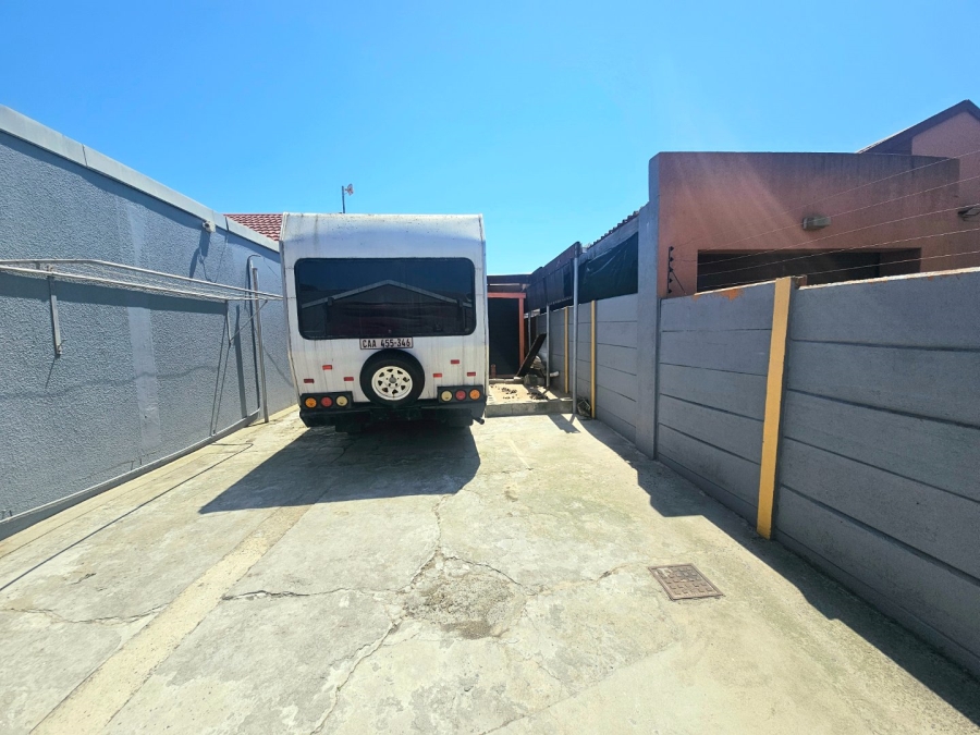 3 Bedroom Property for Sale in Colorado Park Western Cape